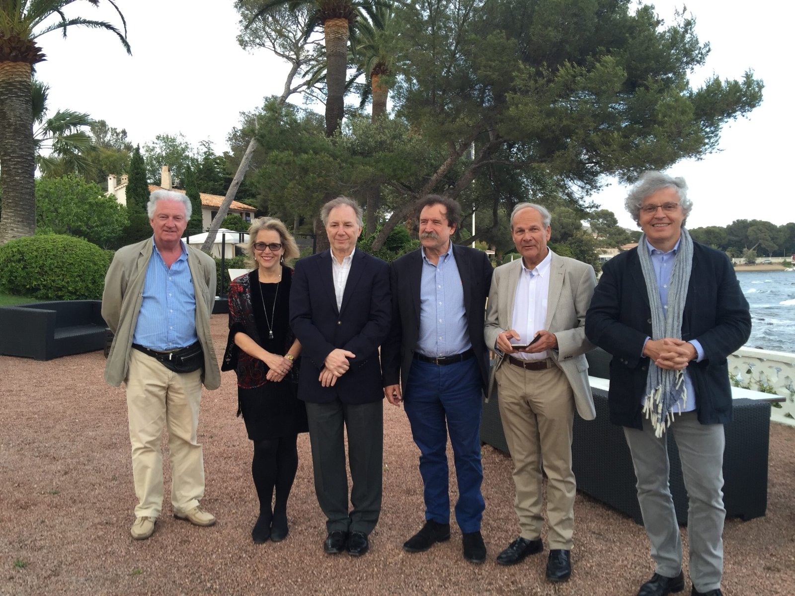 Photo groupe staff avec Pr Rachel Yehuda — Saint-Raphaël, 2016